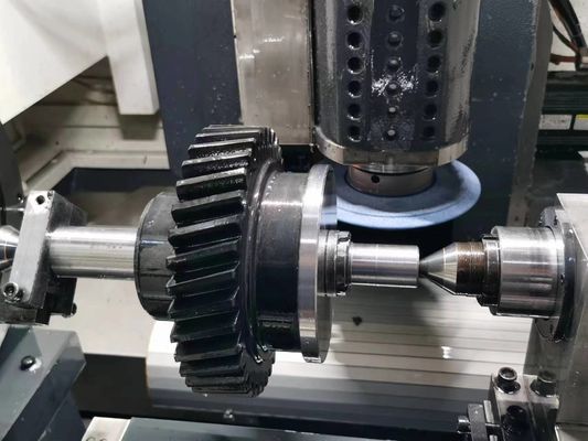 Ενιαίο ελικοειδές γρανάζι Ra0.8 χάλυβα μετάδοσης 17CrNiMo6 τραίνων εργαλείων υψηλής ταχύτητας